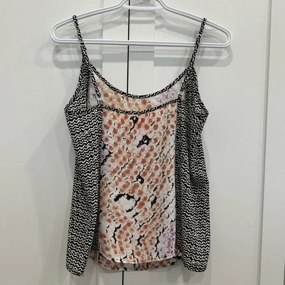 Eight Sixty Pattern Blouse - Picture 2 of 3